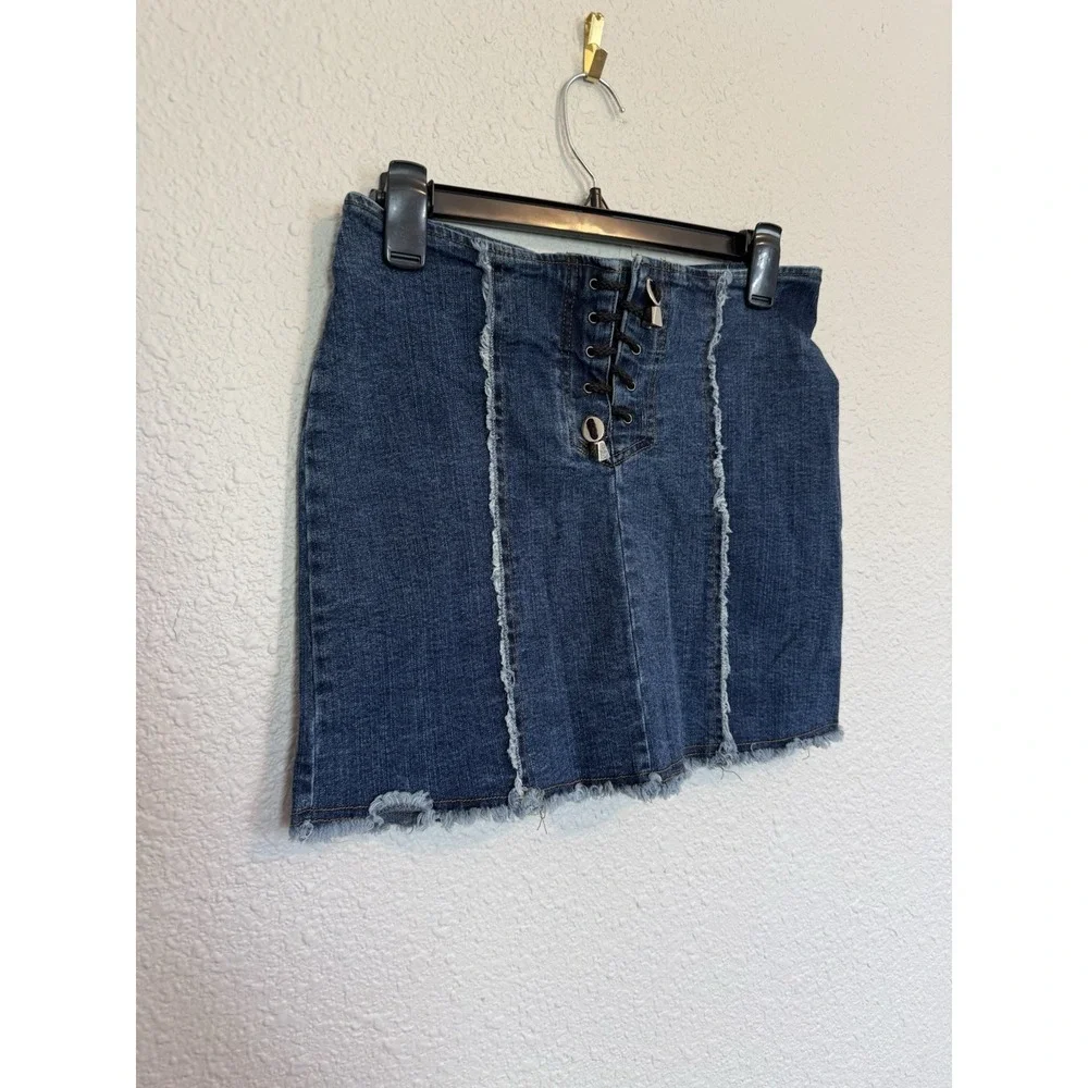 VTG Lace UpDenim Mini Skirt Y2K Size Med Boho Festival Raw Hem 90s Grunge - Picture 3 of 10